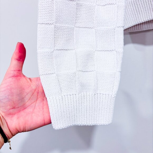 DEFROST Textured Knit Cropped Sweater White | Modern Casual | Small * - Picture 4 of 8